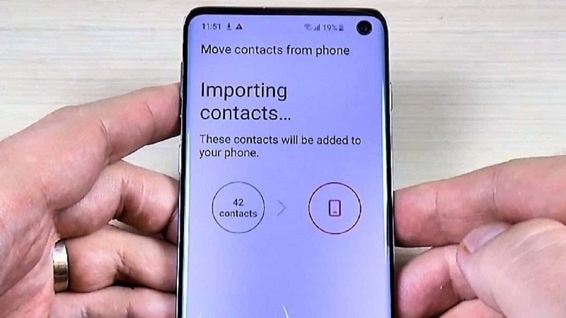 Comment savoir si les contacts sont sur le téléphone ou la carte sim ?