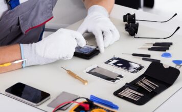 Les avantages de réparer son smartphone avec des pièces détachées